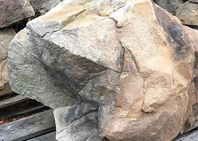 PA Fieldstone Boulders 1-2 per Pallet