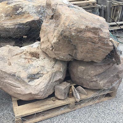 PA Fieldstone Boulders 3-5 per Pallet